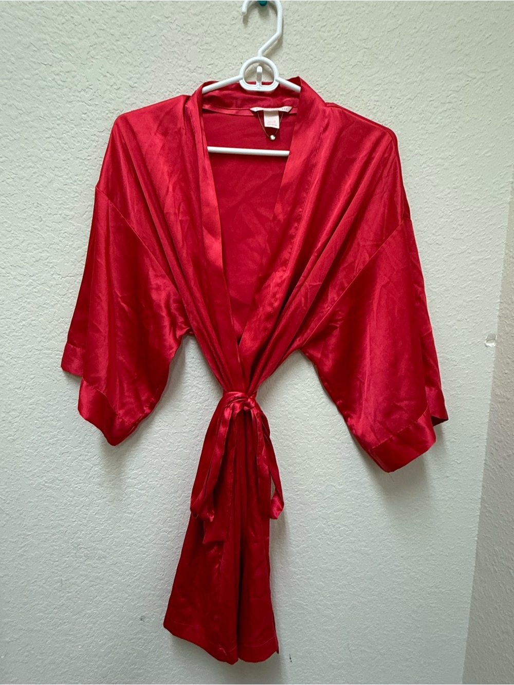 Victoria's Secret Red Satin Tie-Waist Kimono Robe